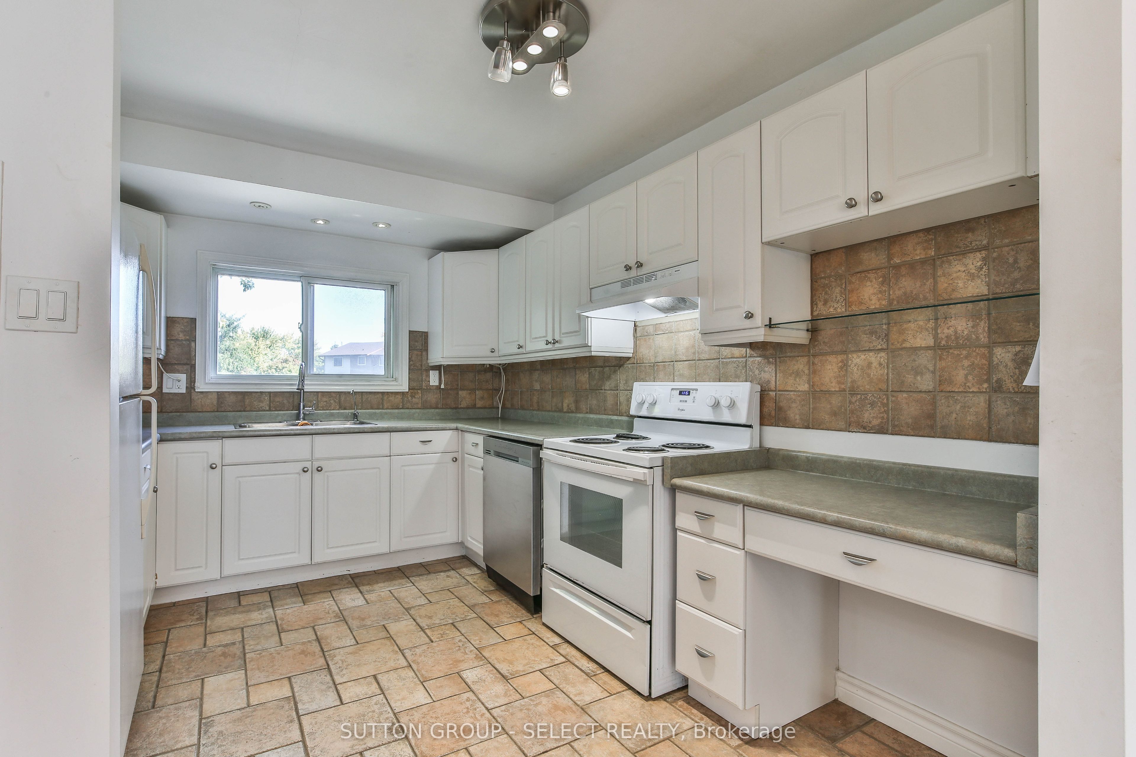612 Wilkins Street Property Photo 10