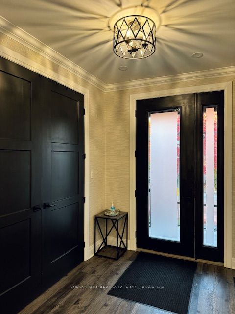 220 Collingwood Street Property Photo 2
