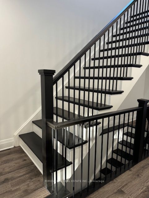 220 Collingwood Street Property Photo 13