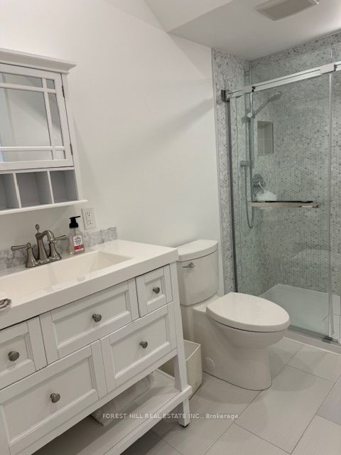 220 Collingwood Street Property Photo 18