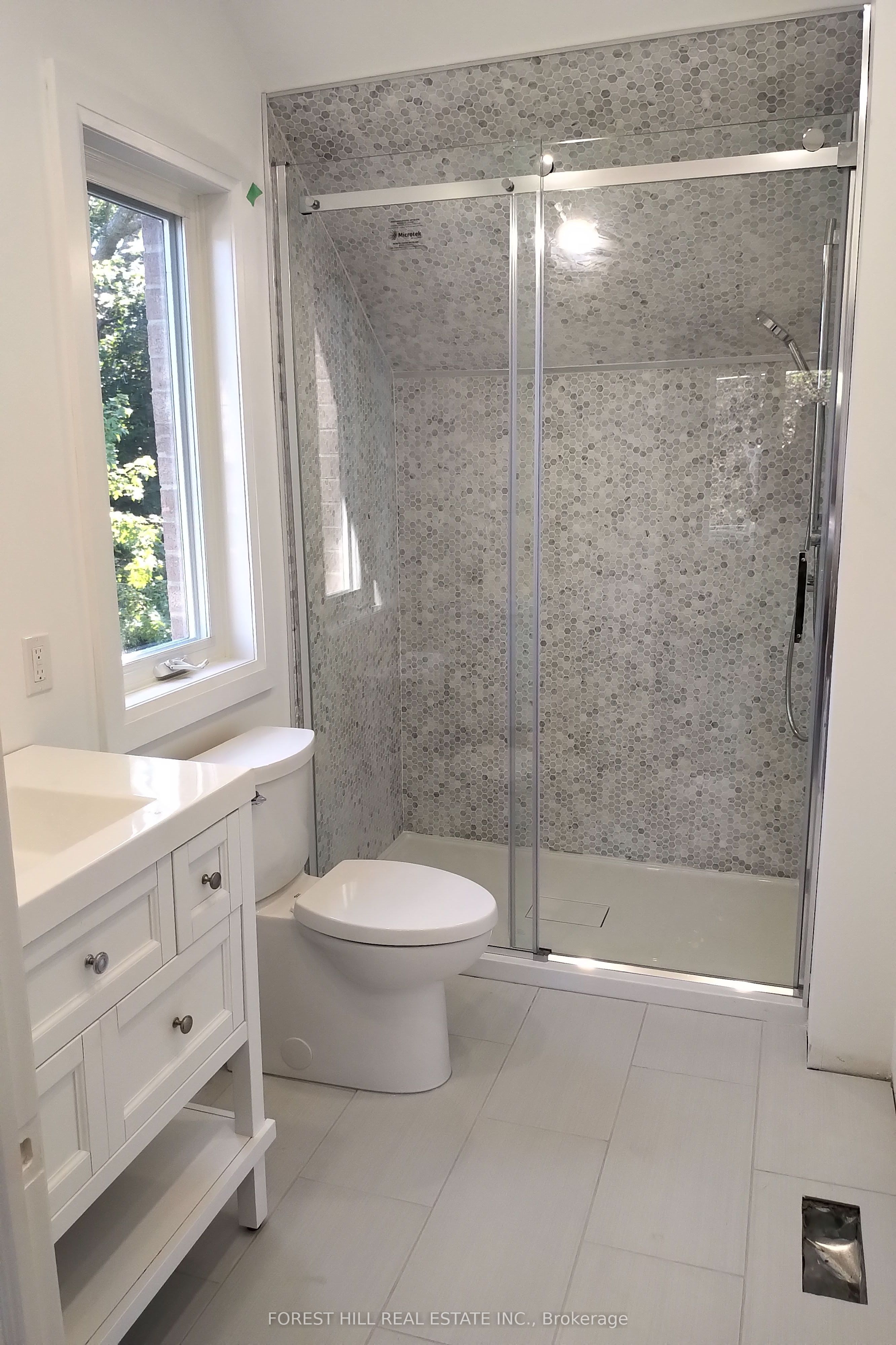 220 Collingwood Street Property Photo 20