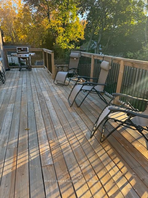 220 Collingwood Street Property Photo 23