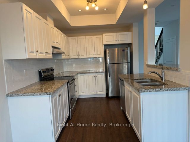 11 White Star Lane Property Photo 5