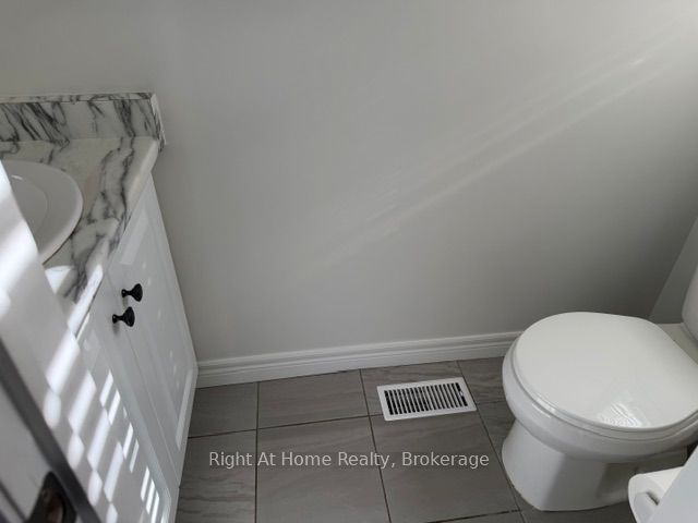 11 White Star Lane Property Photo 6