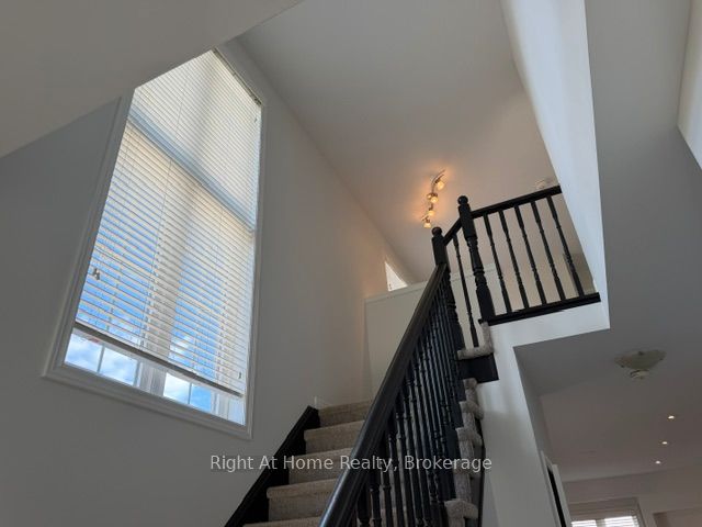 11 White Star Lane Property Photo 7