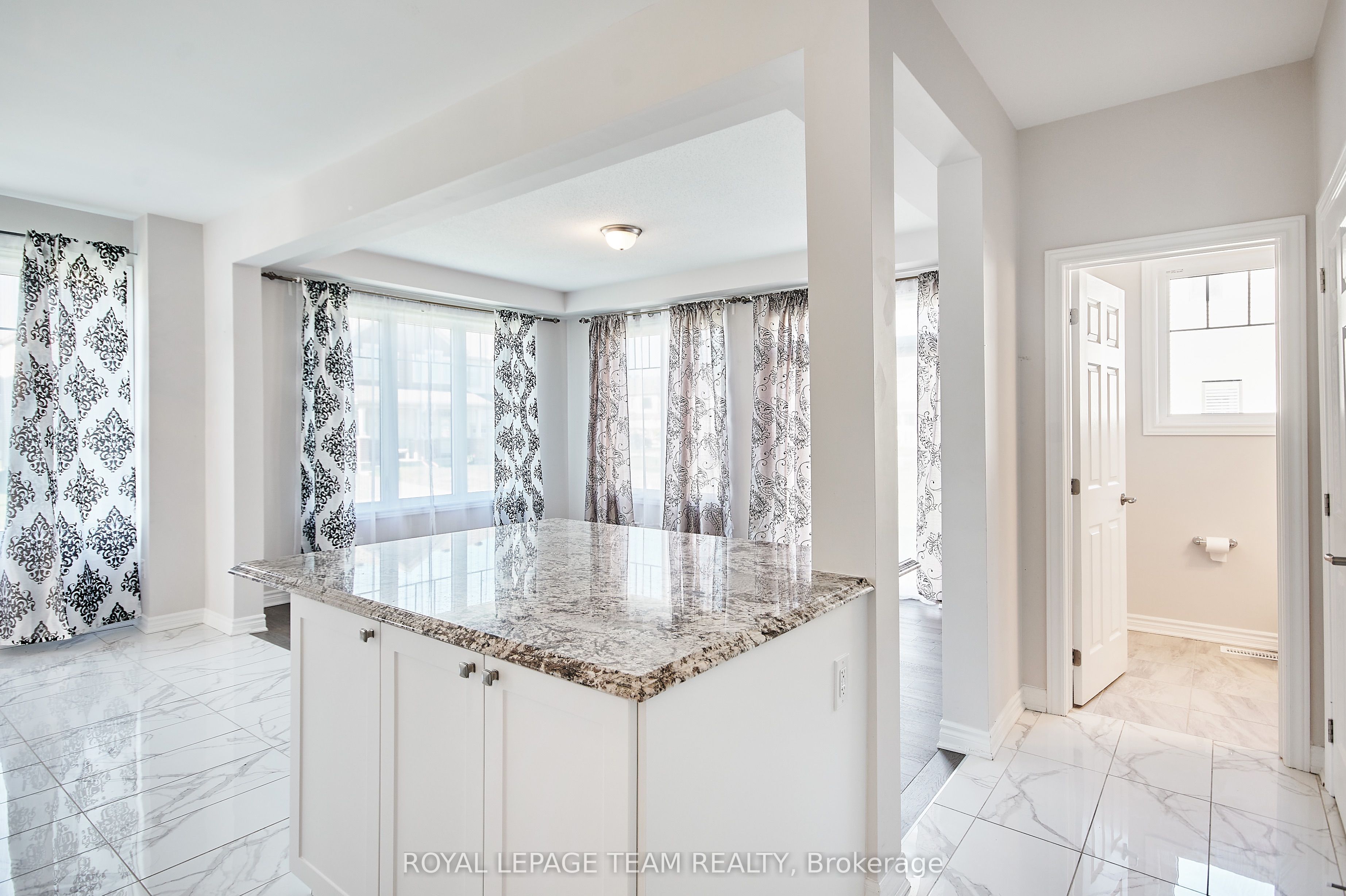 221 Merak Way Property Photo 14