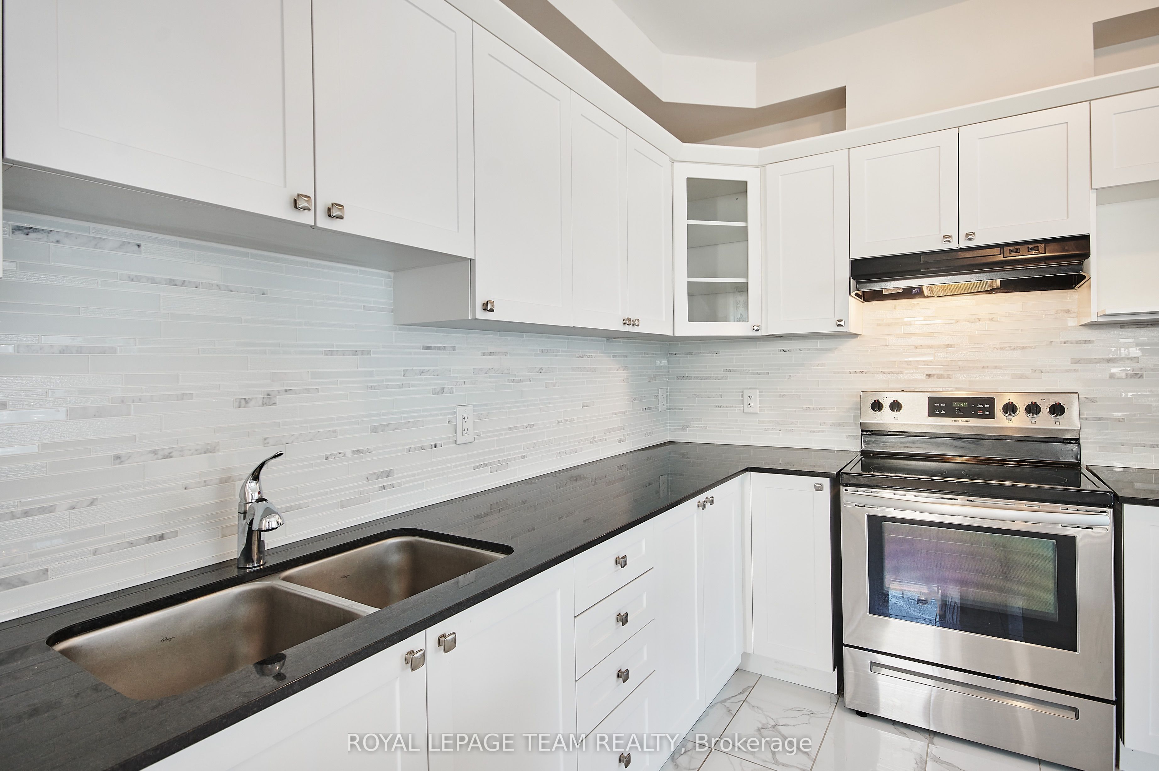221 Merak Way Property Photo 15