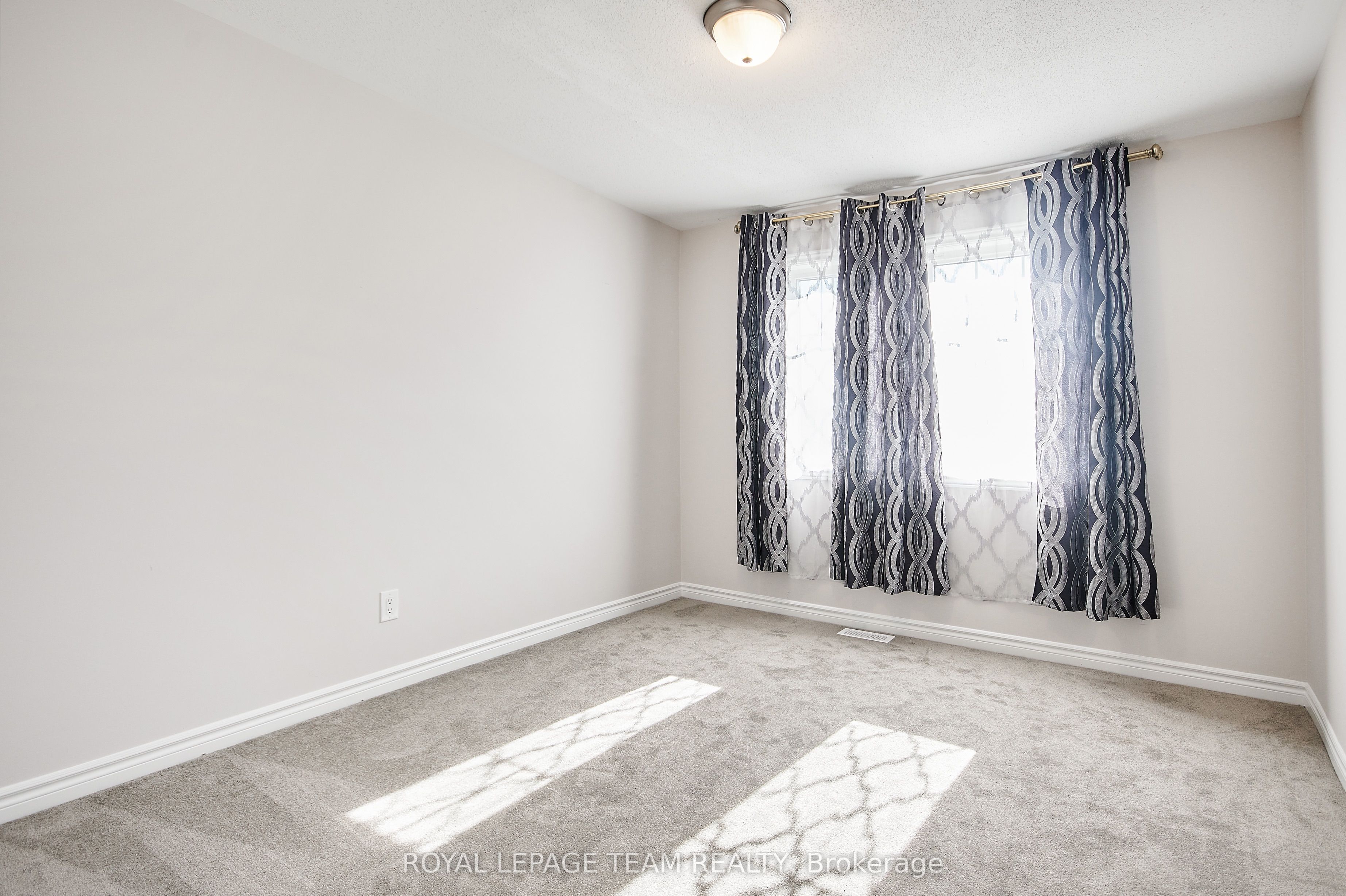221 Merak Way Property Photo 29