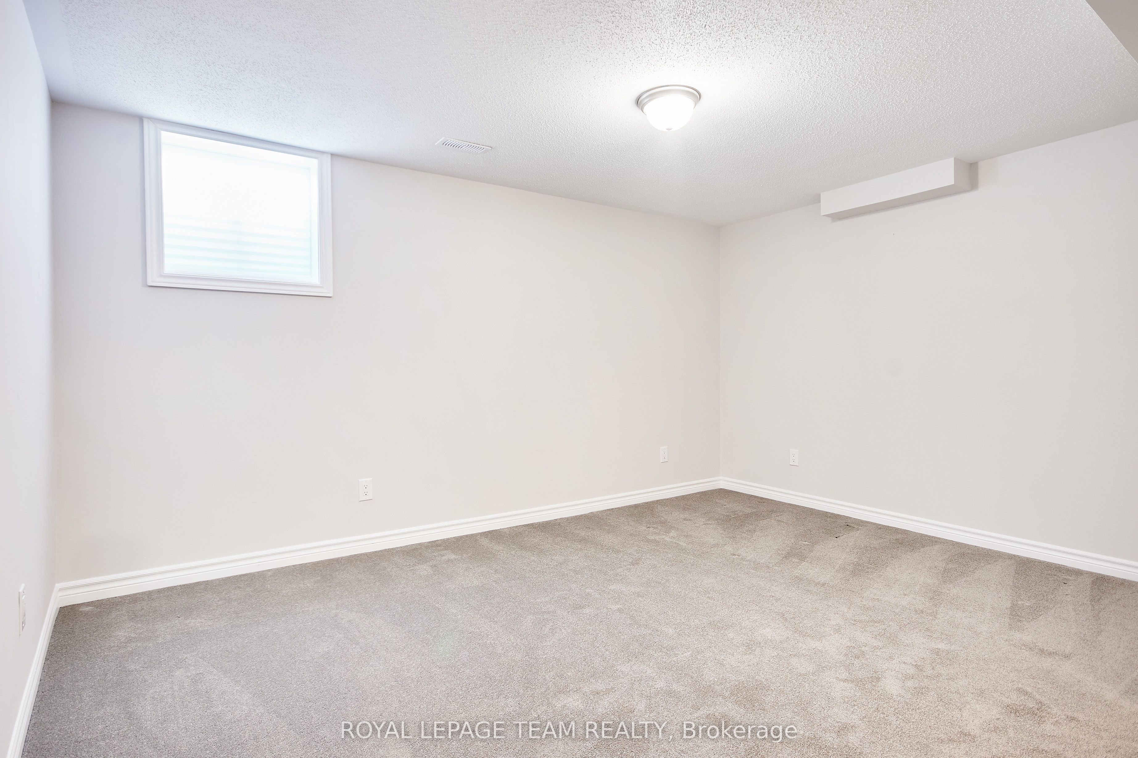 221 Merak Way Property Photo 33