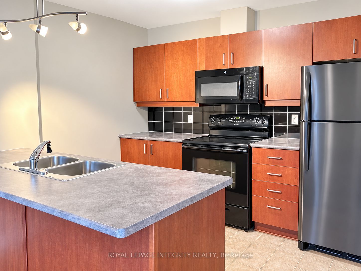 173 Crestway Drive A Property Photo 7