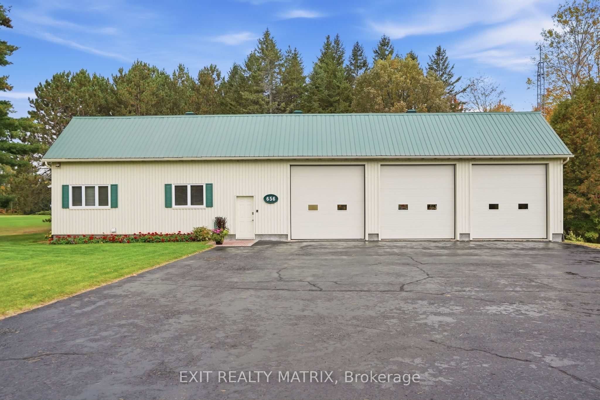 656 Ch Station Road Property Photo 2