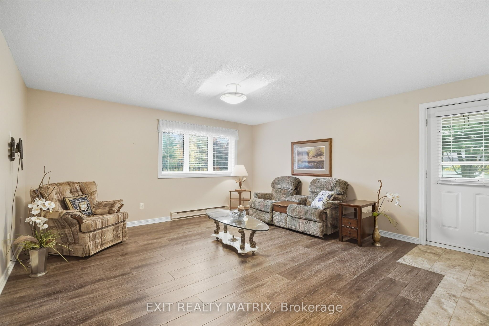656 Ch Station Road Property Photo 6