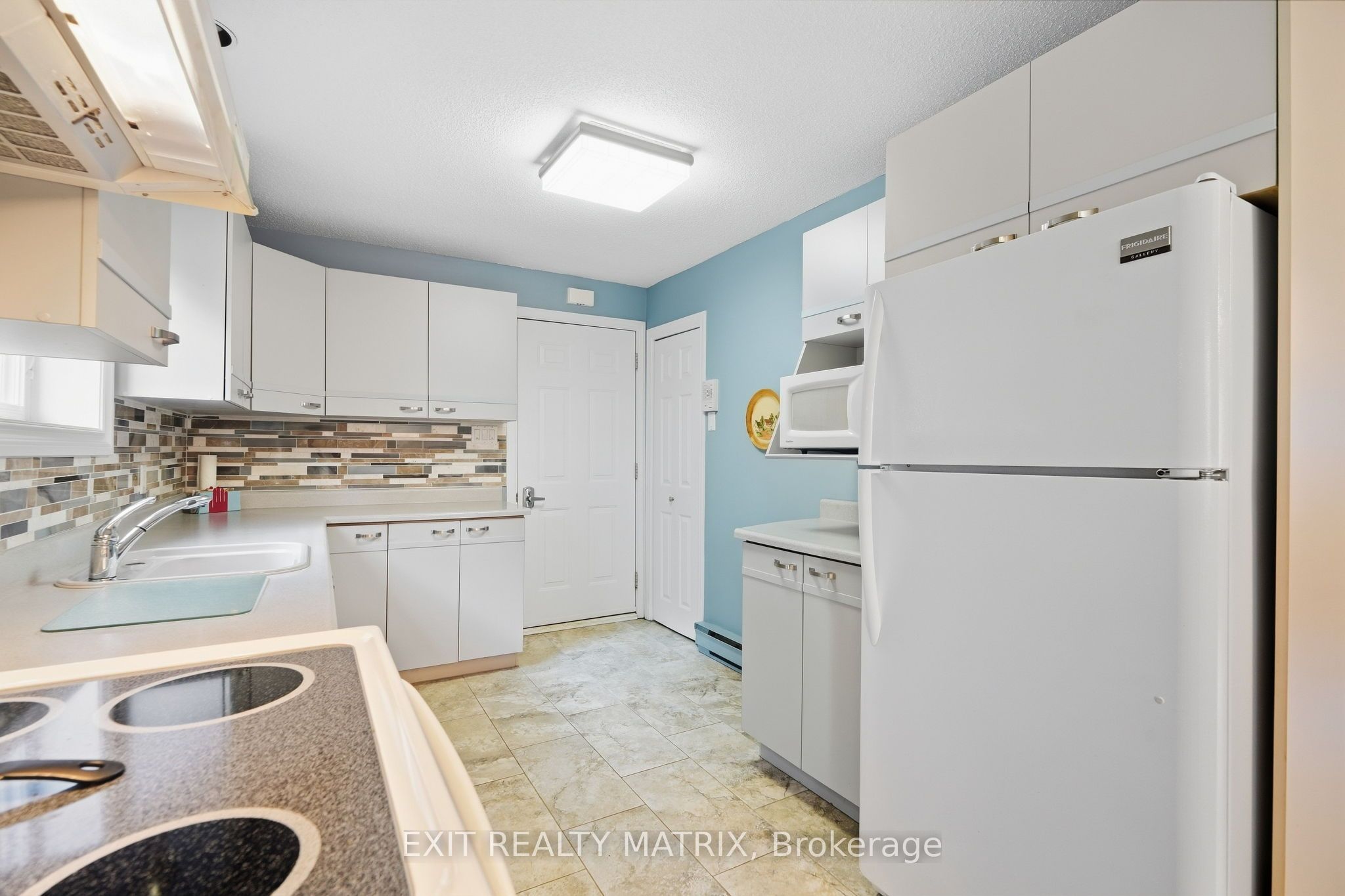656 Ch Station Road Property Photo 11