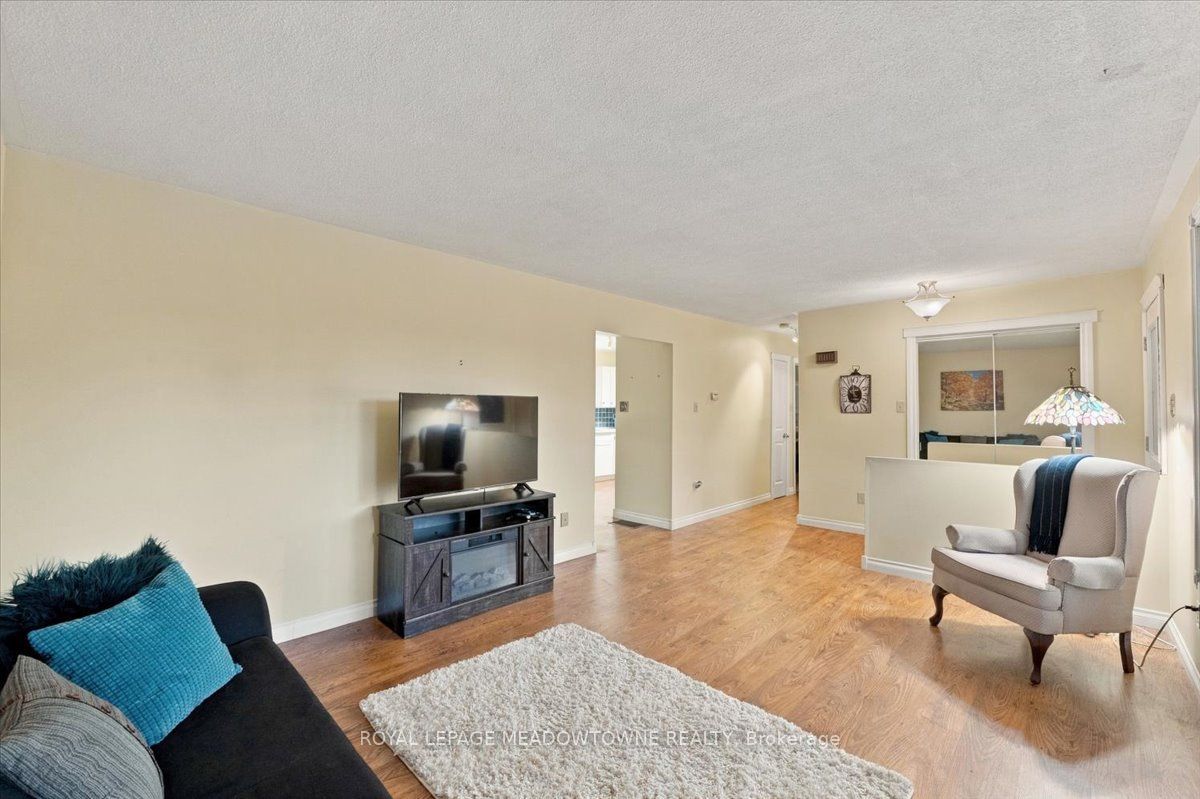 137 Orchard Drive Property Photo 9