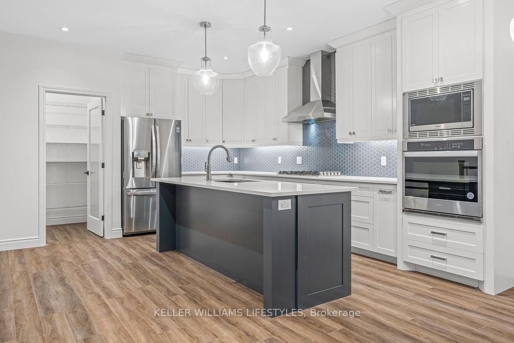 108 Leneve Street Property Photo 17
