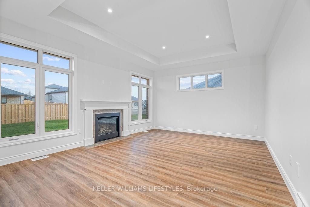 108 Leneve Street Property Photo 19