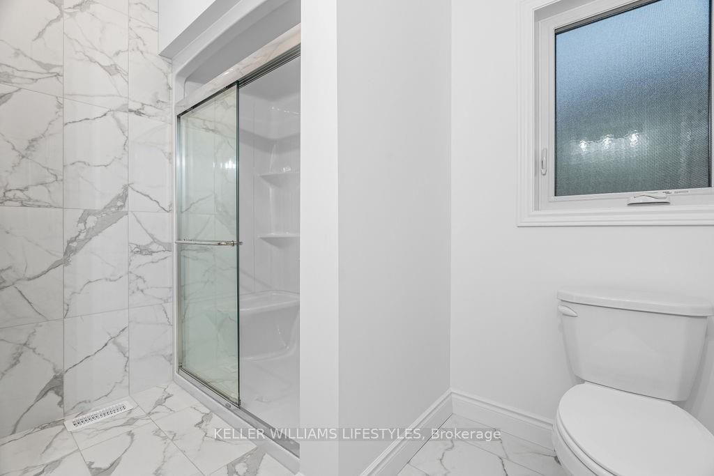 108 Leneve Street Property Photo 26