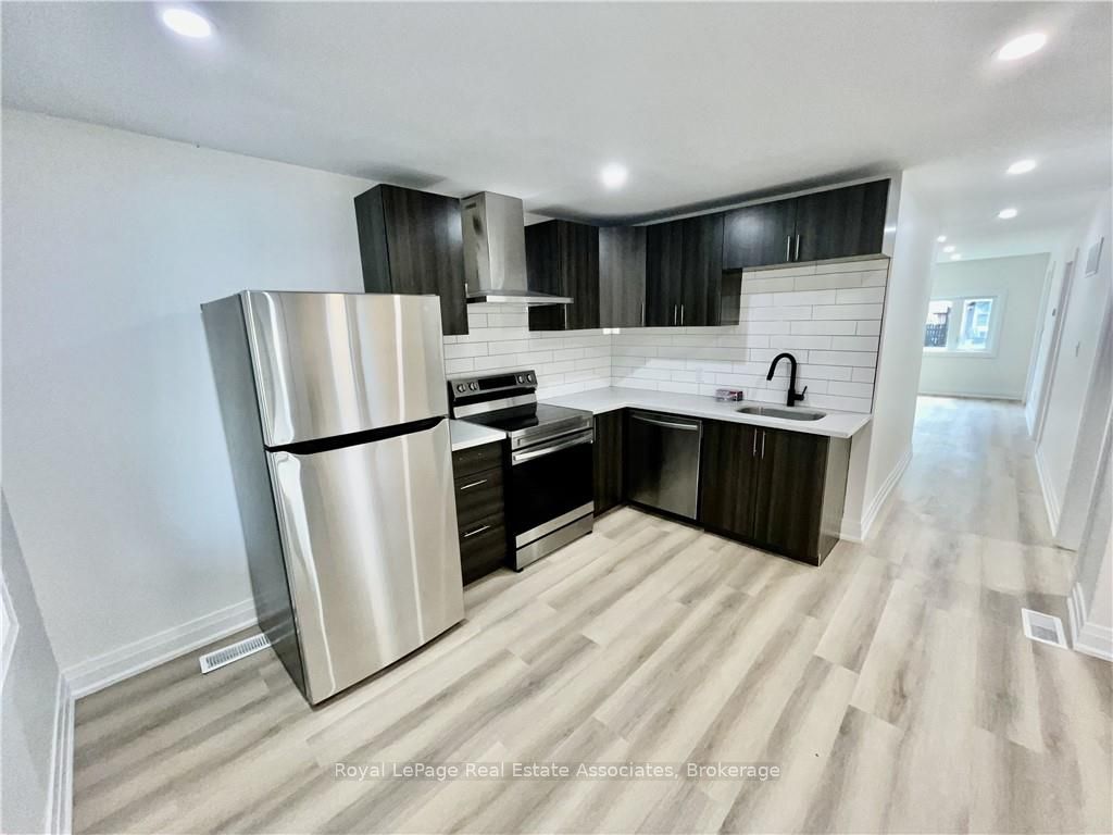 289 Fairfield Avenue Upper Property Photo 2