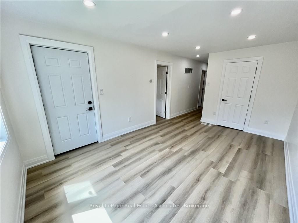 289 Fairfield Avenue Upper Property Photo 5