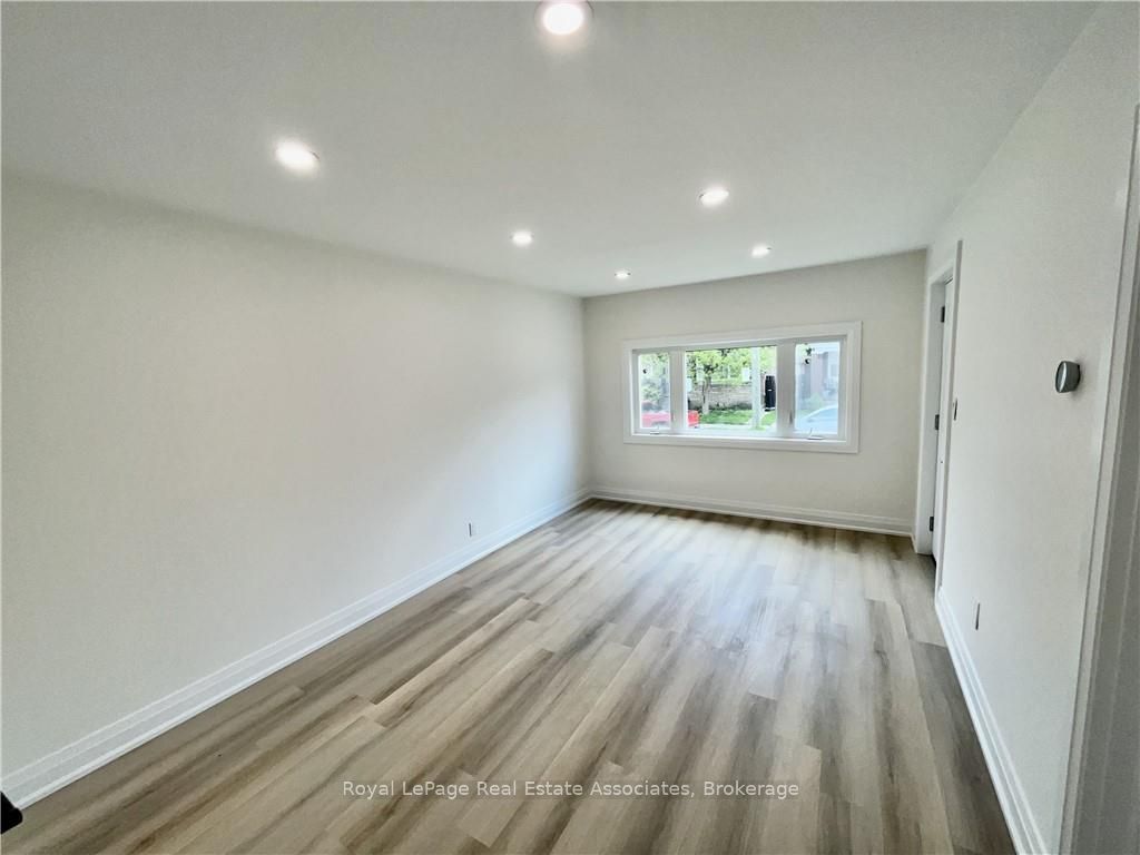 289 Fairfield Avenue Upper Property Photo 6