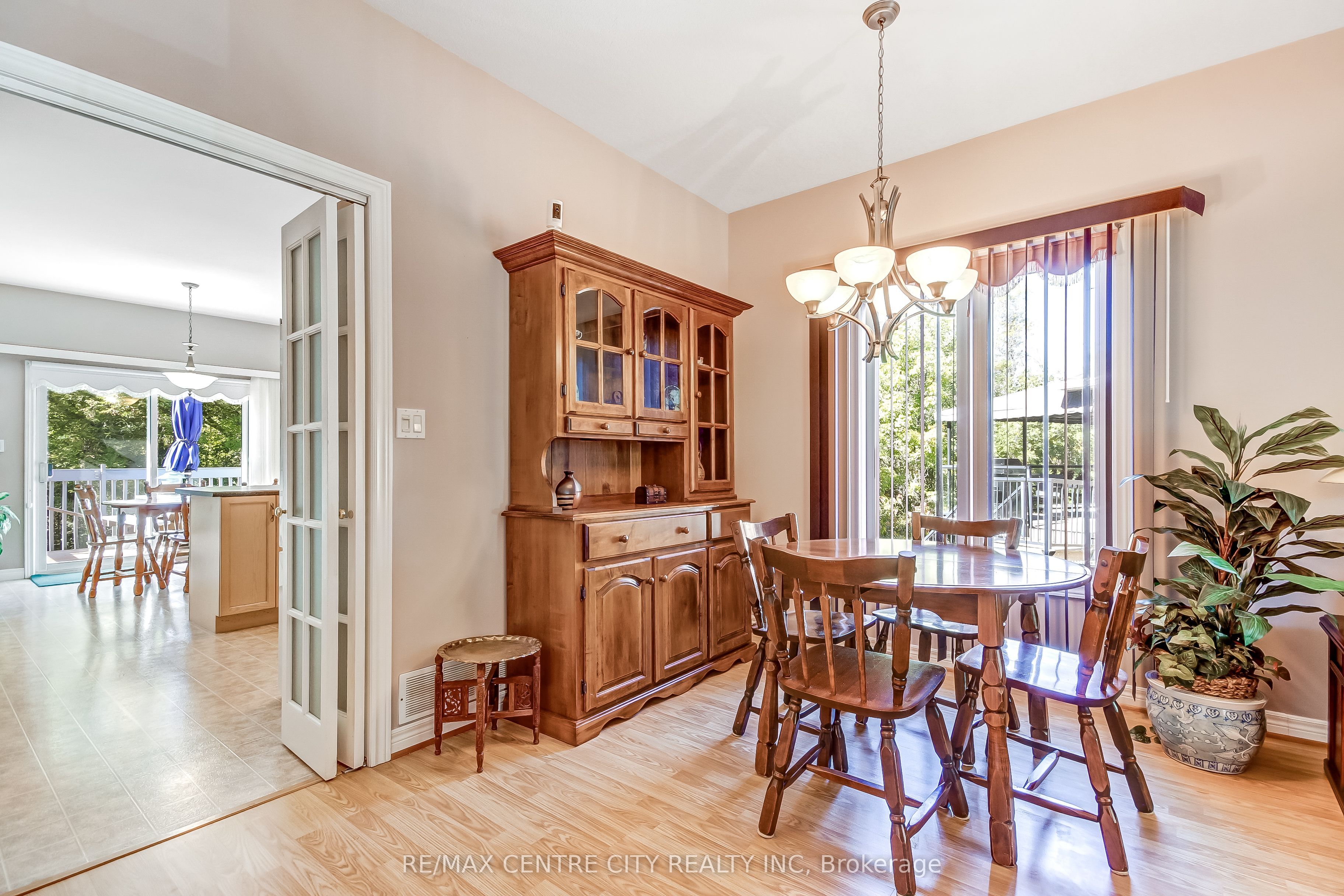 22 Harrington Crescent Property Photo 6