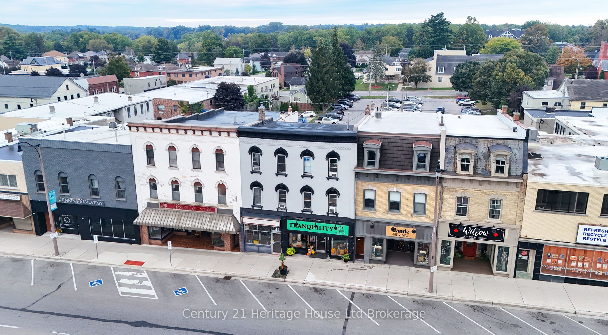 141-143 Broadway Street Property Photo 9
