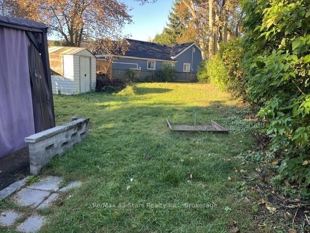485 Mark Street Property Photo 6