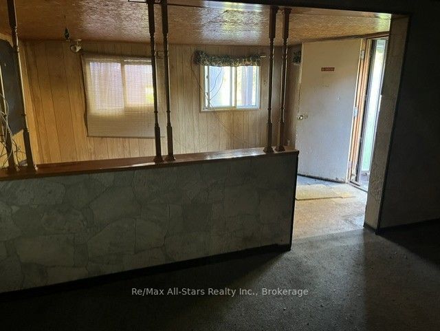 485 Mark Street Property Photo 7