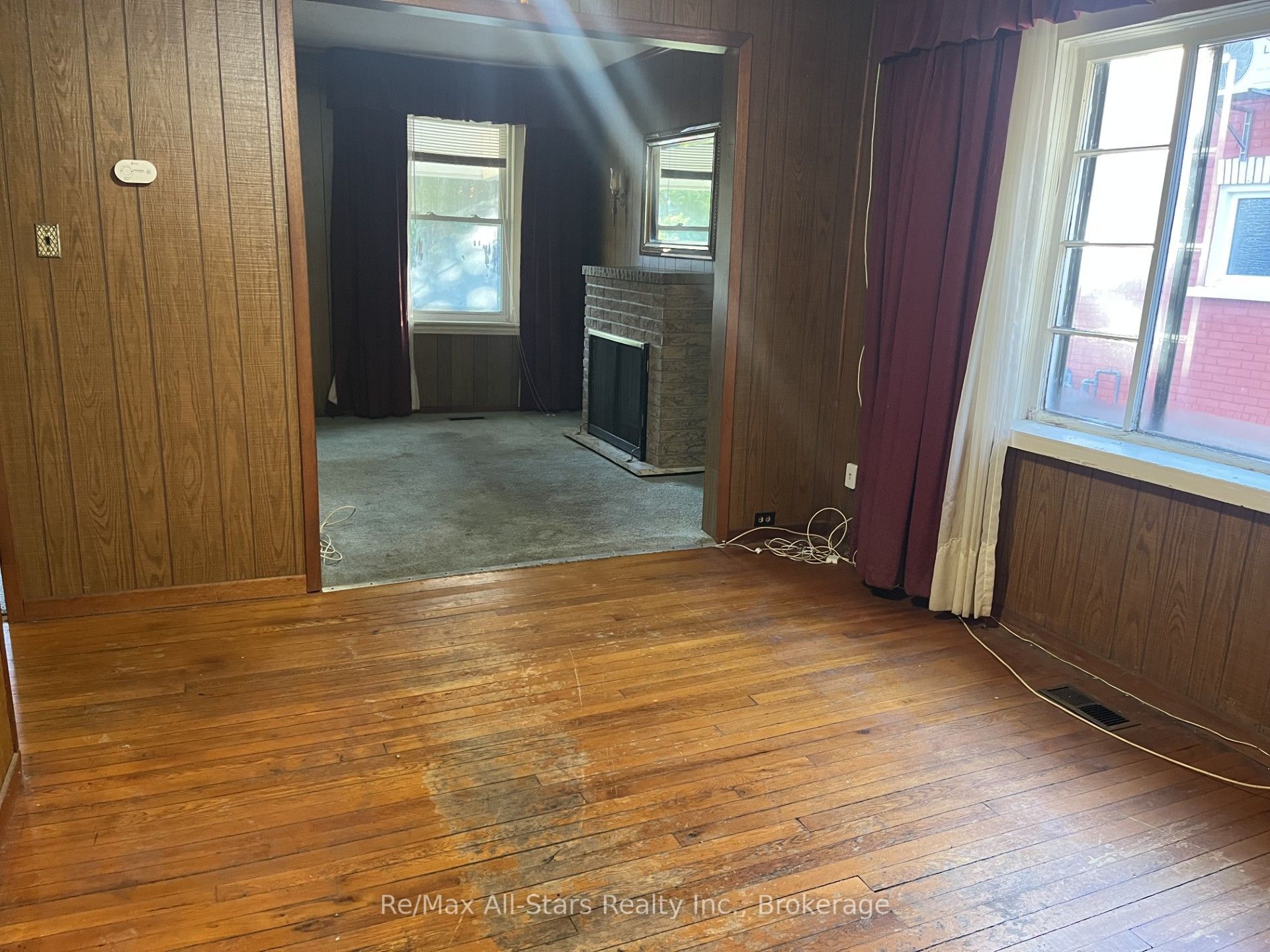 485 Mark Street Property Photo 14