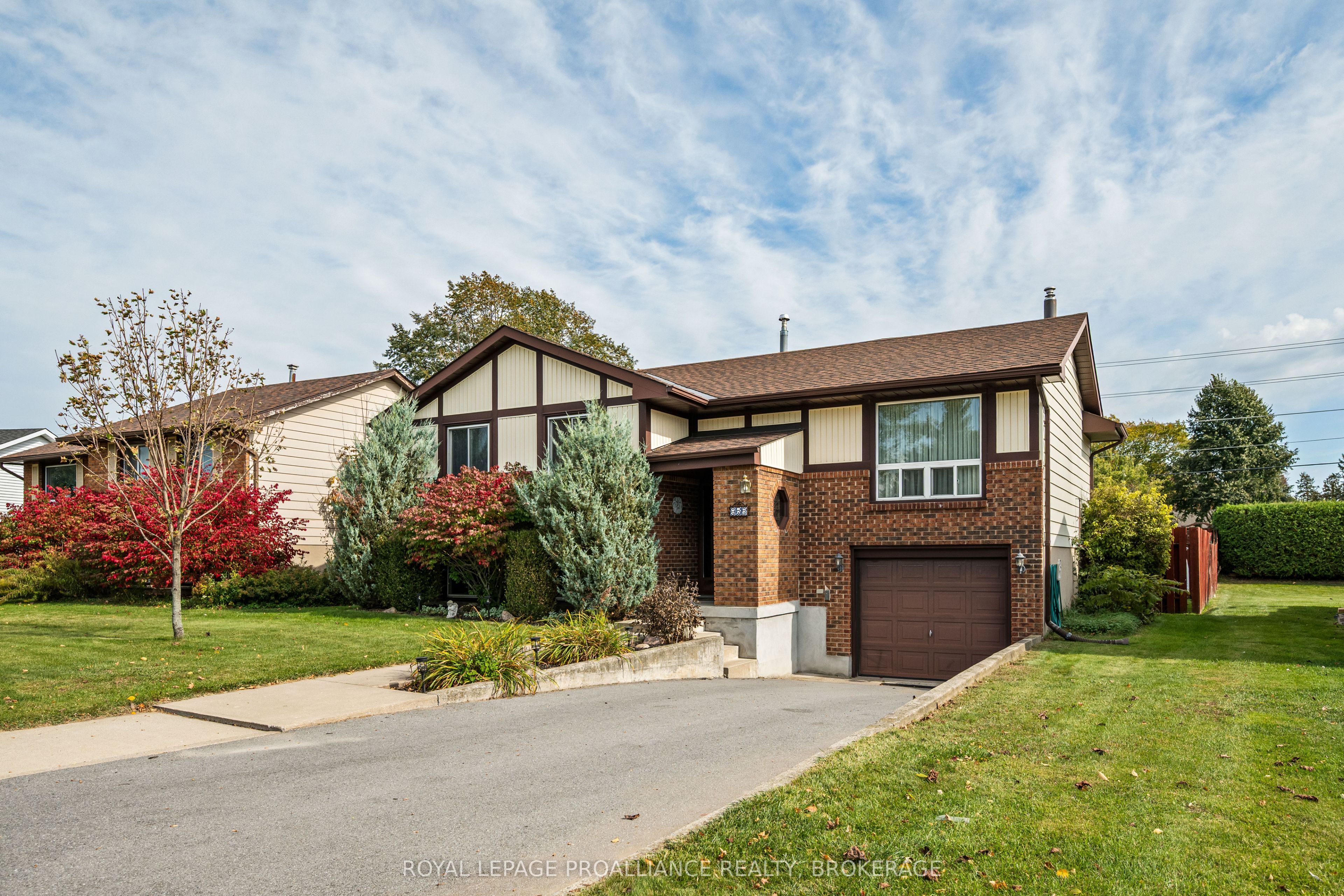 956 Kenshaw Street Property Photo 1