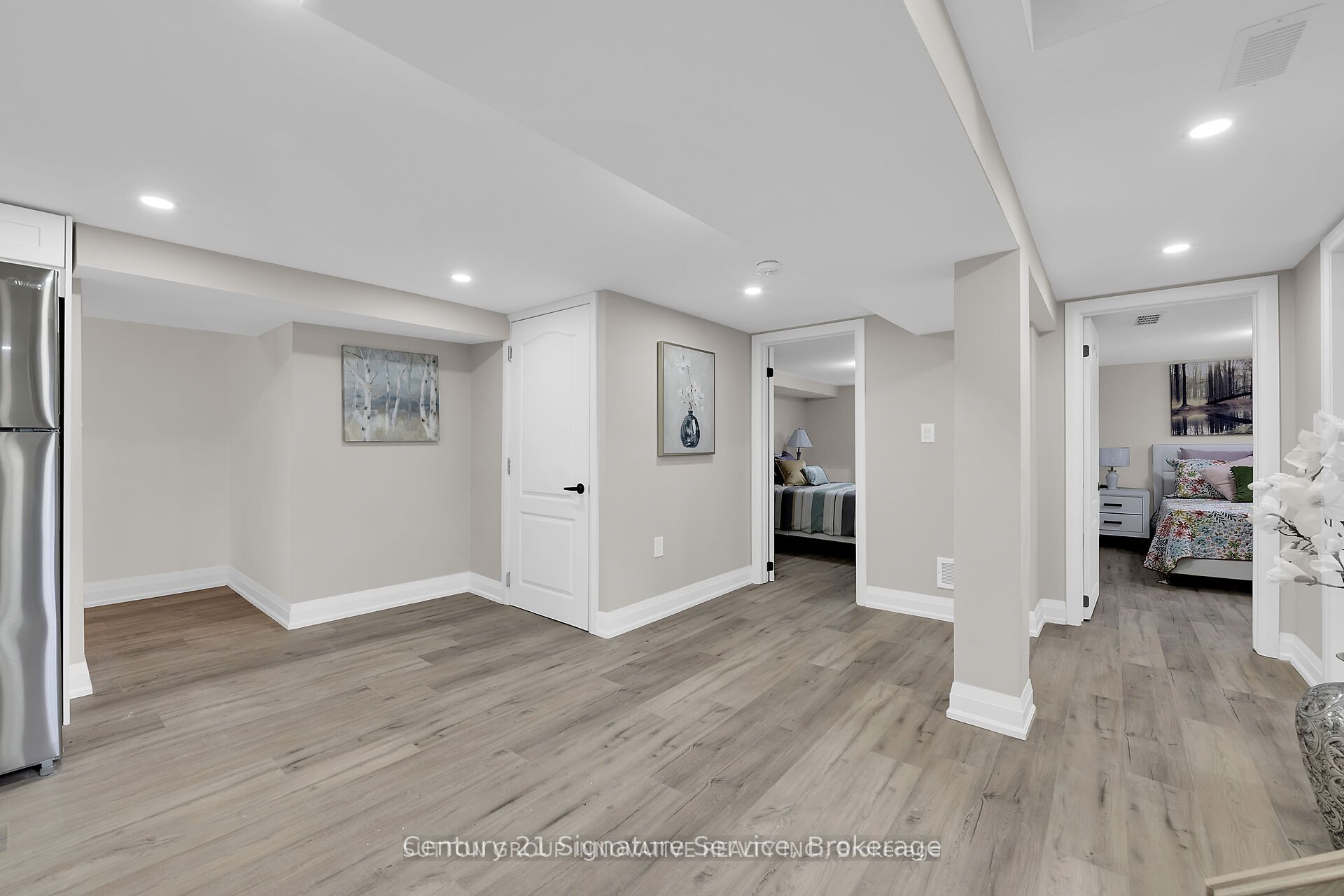 346 Pottruff Road N Lower Property Photo 17