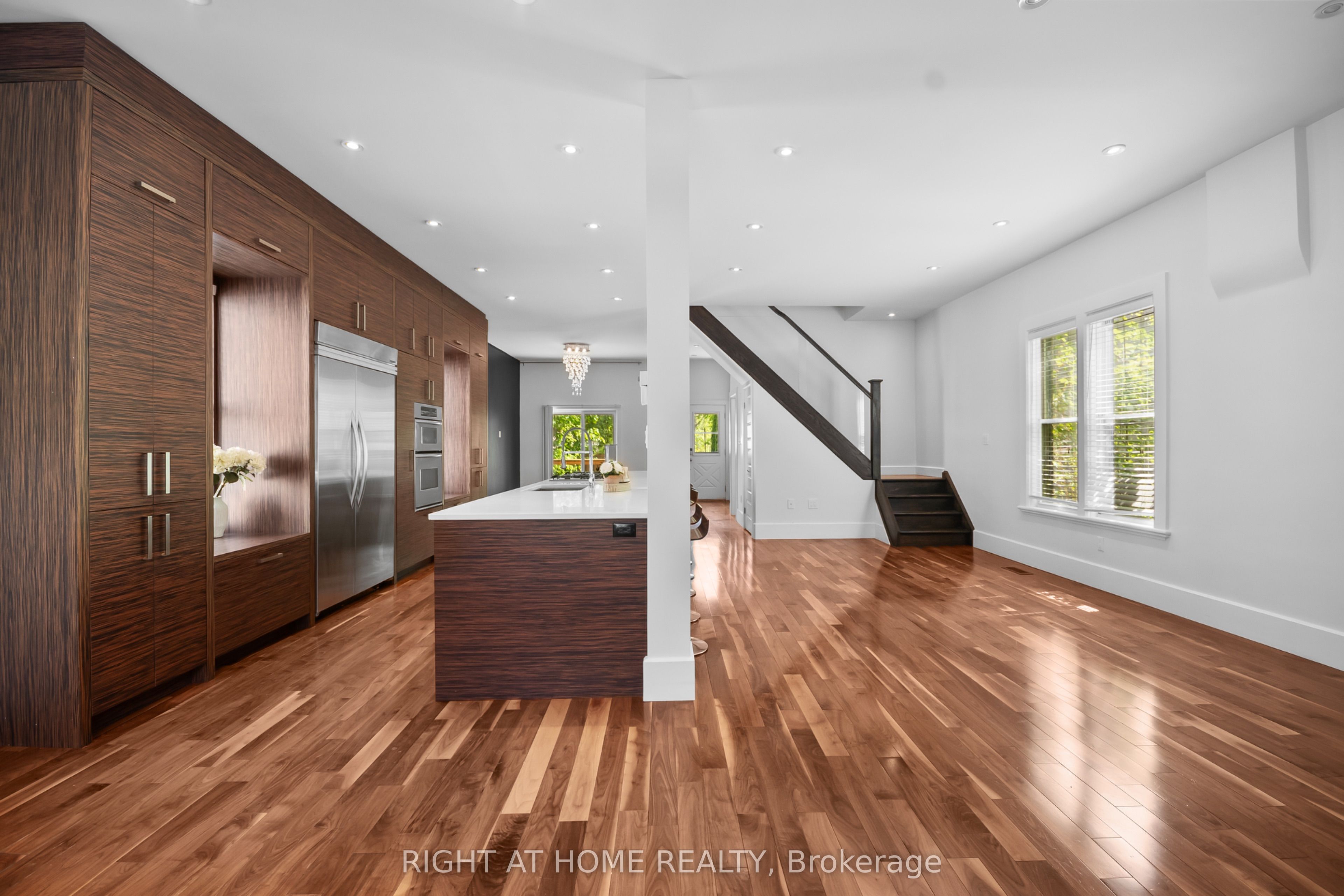455 St James Street Property Photo 13