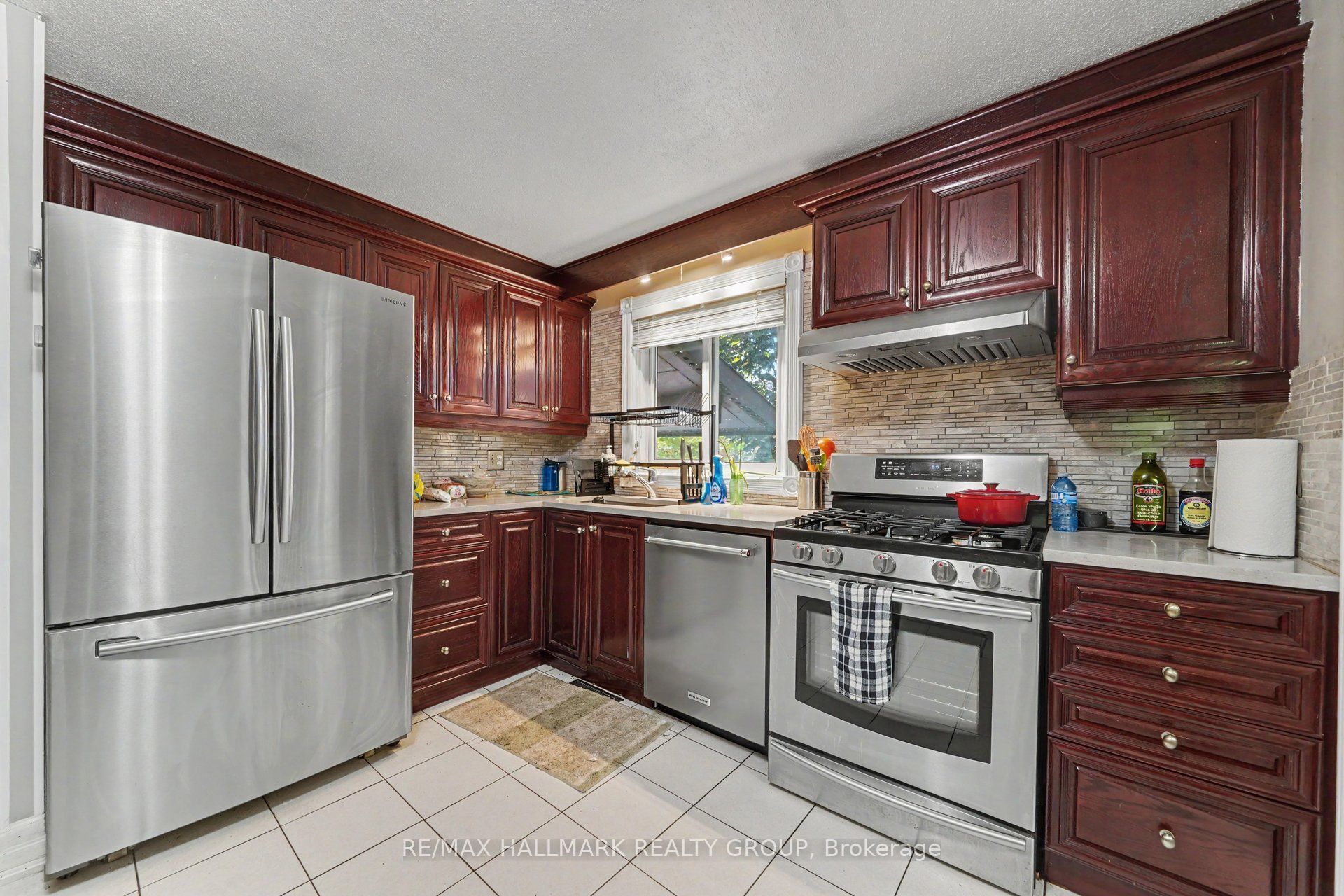 5 Lansfield Way Property Photo 11