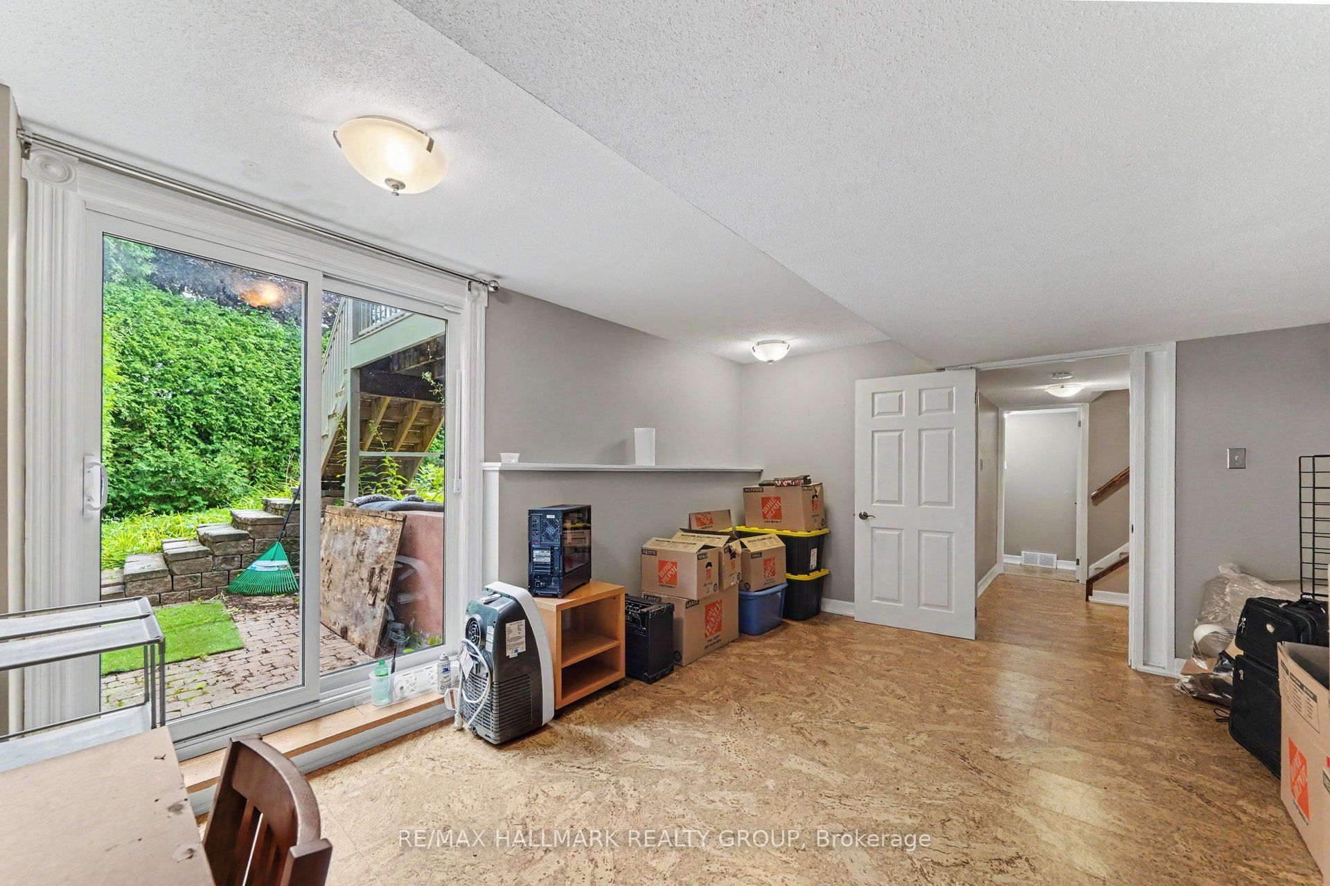 5 Lansfield Way Property Photo 24