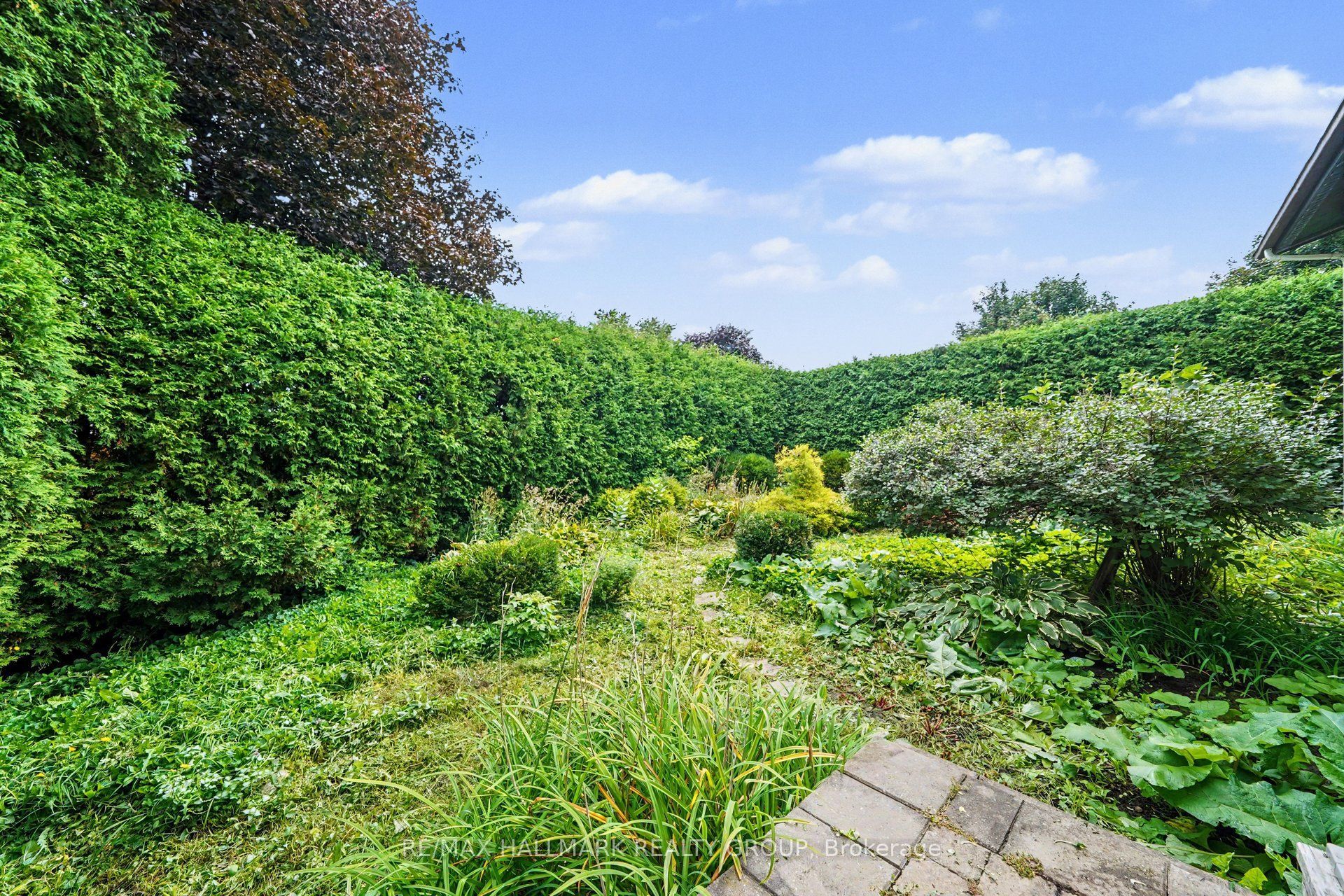 5 Lansfield Way Property Photo 28