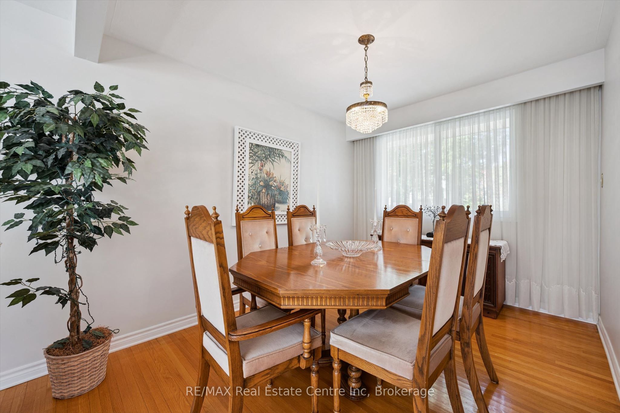47 Lambert Crescent Property Photo 9