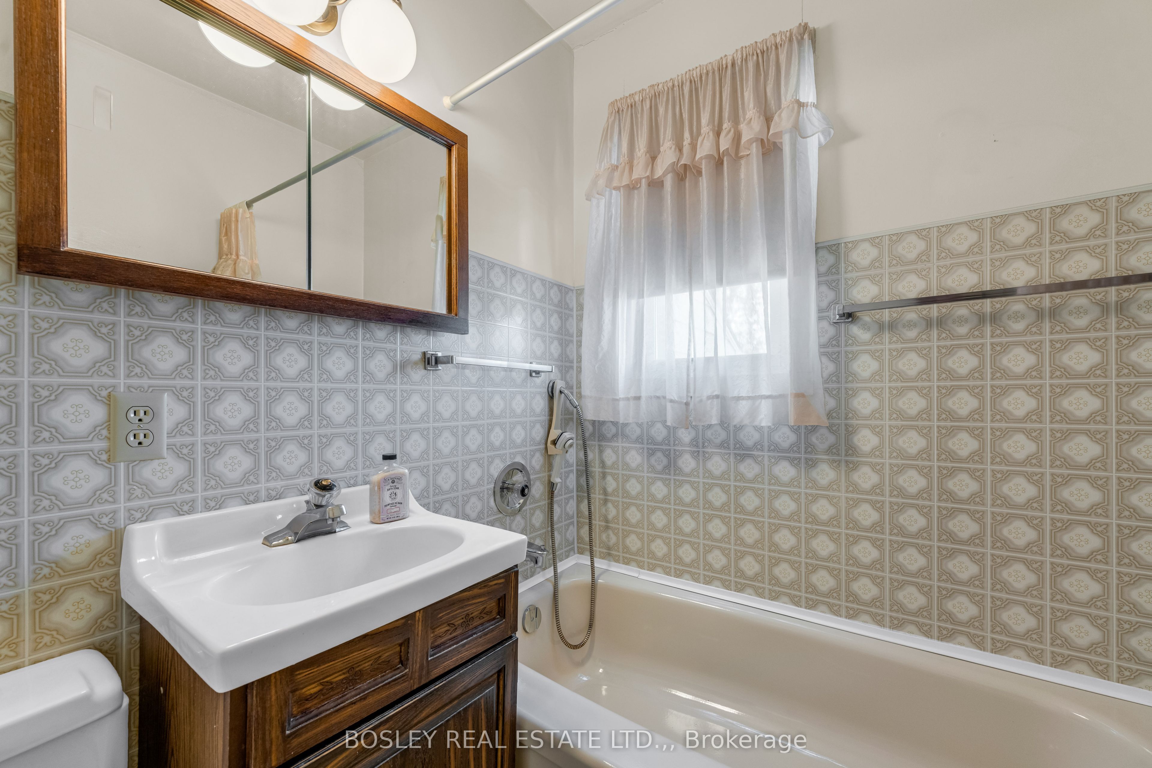 13 Hilda Street Property Photo 12