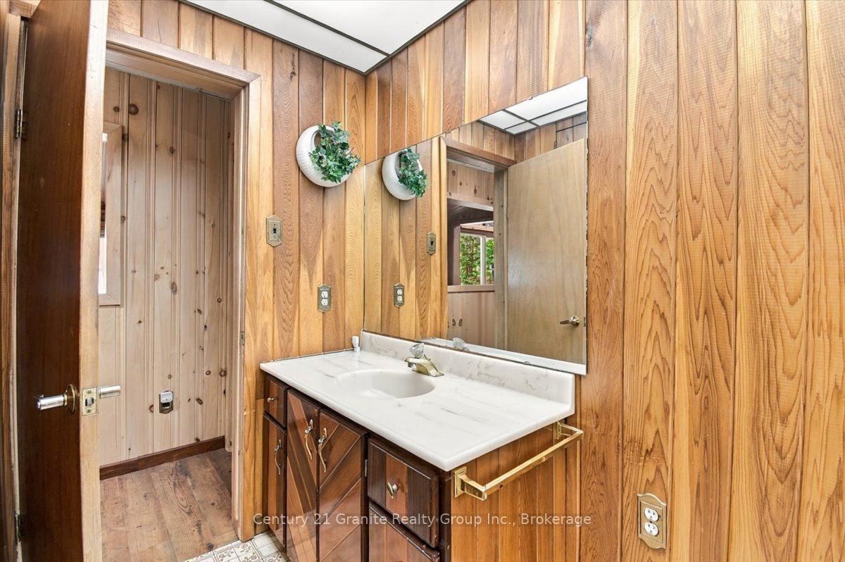 354 Forestview Road N Property Photo 21