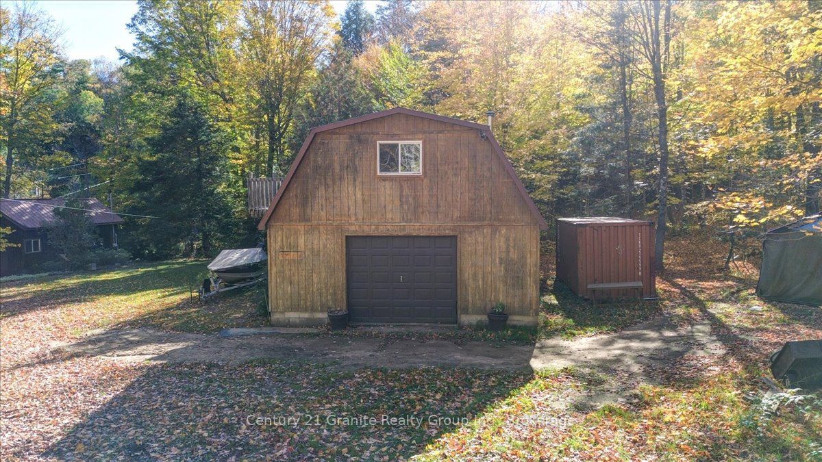 354 Forestview Road N Property Photo 38