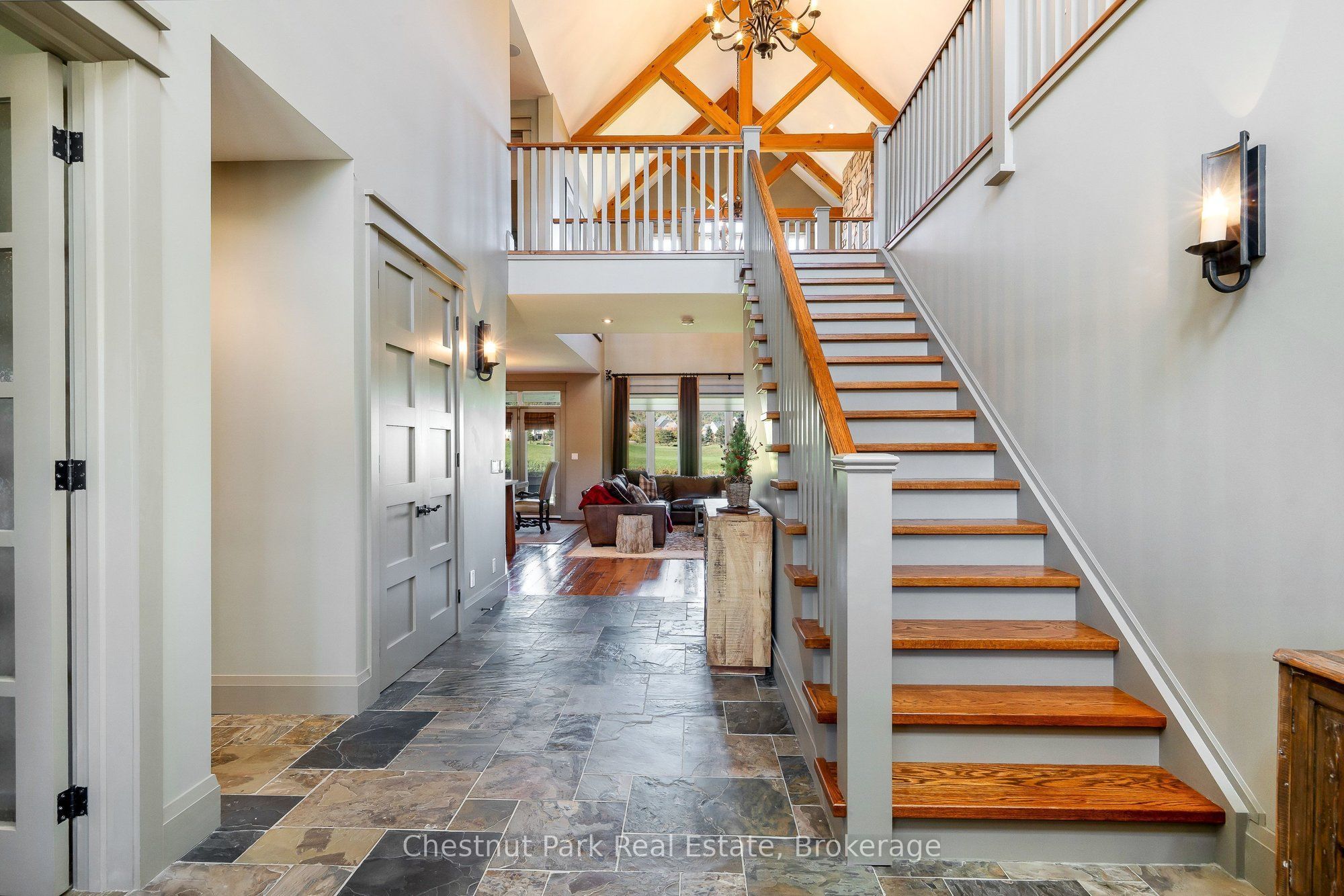 124 Snowbridge Way Property Photo 4