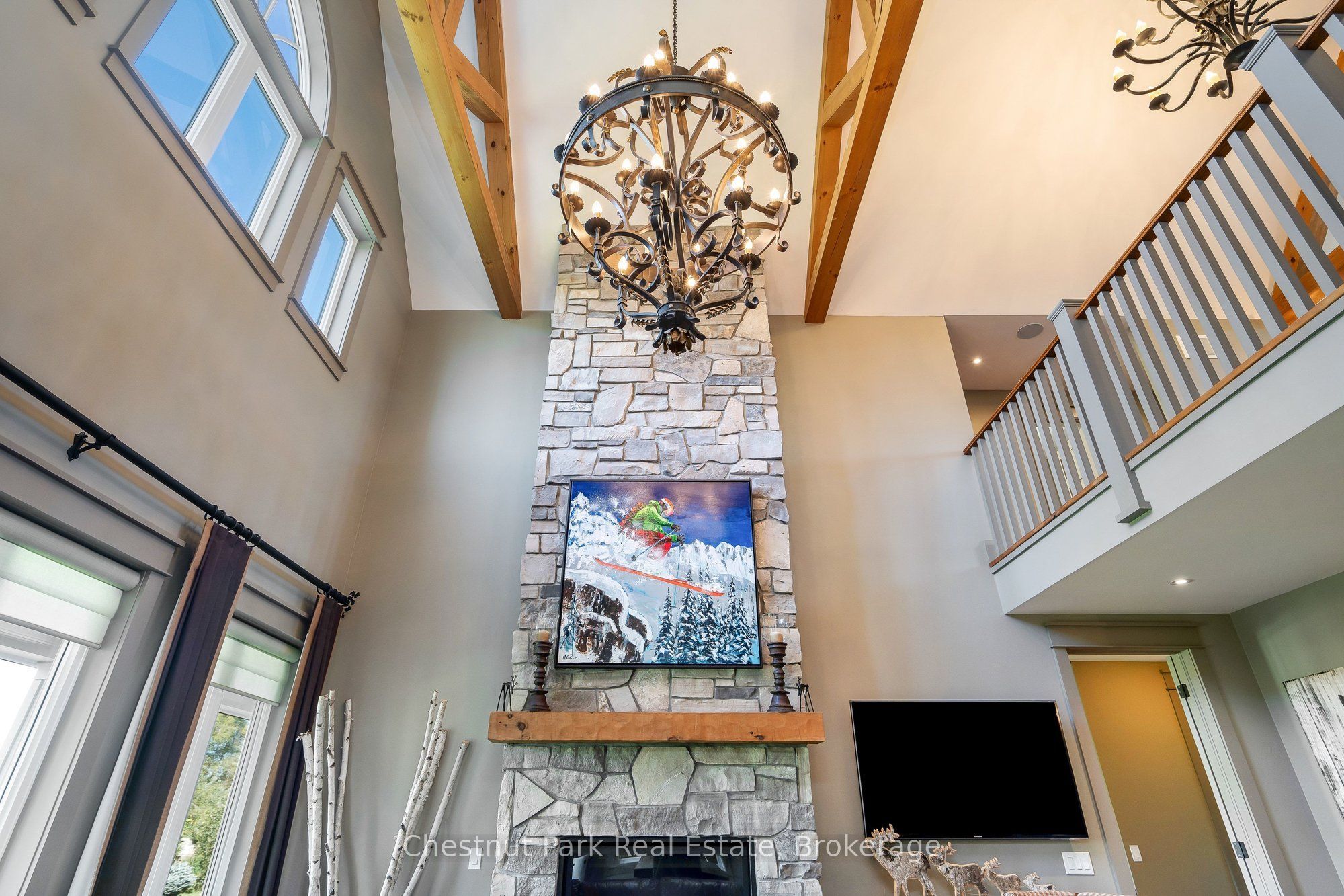 124 Snowbridge Way Property Photo 8