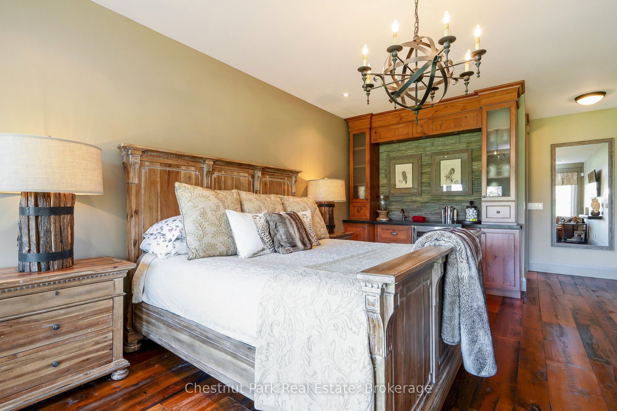 124 Snowbridge Way Property Photo 20