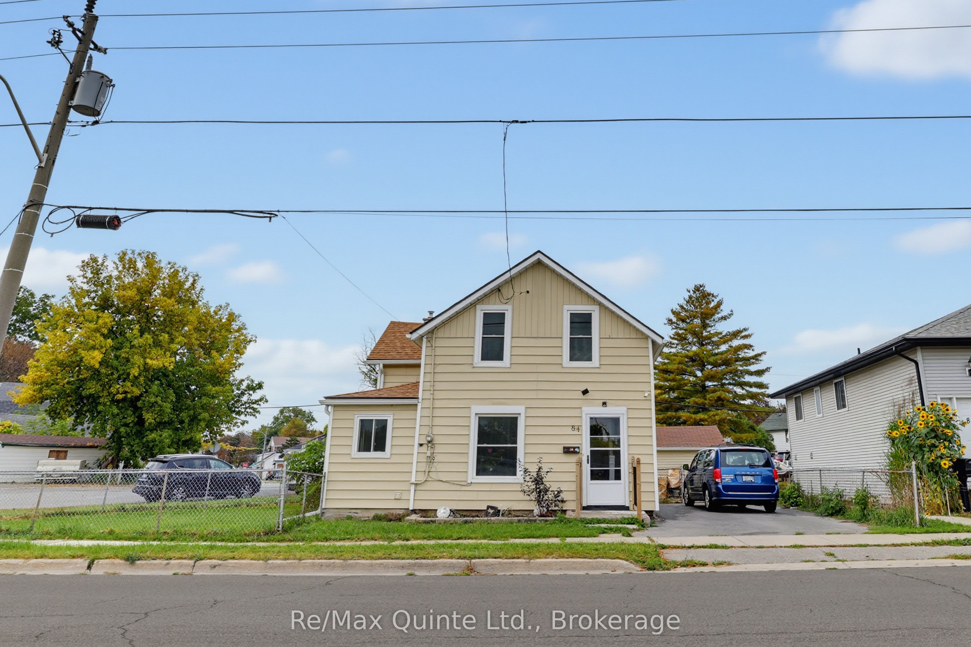 84 Moira Street E Property Photo 1