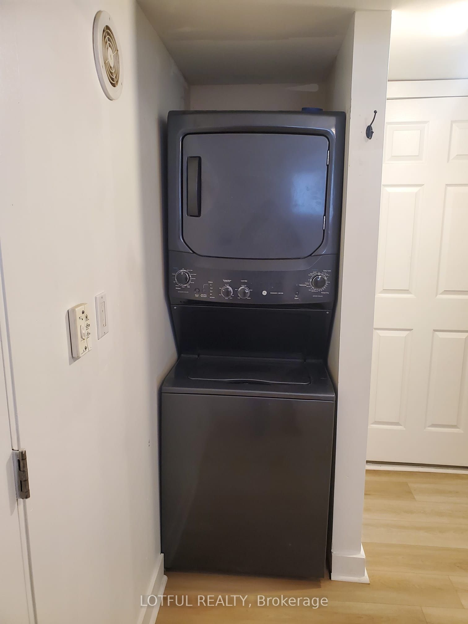 1107 Aldea Avenue 3 Property Photo 9