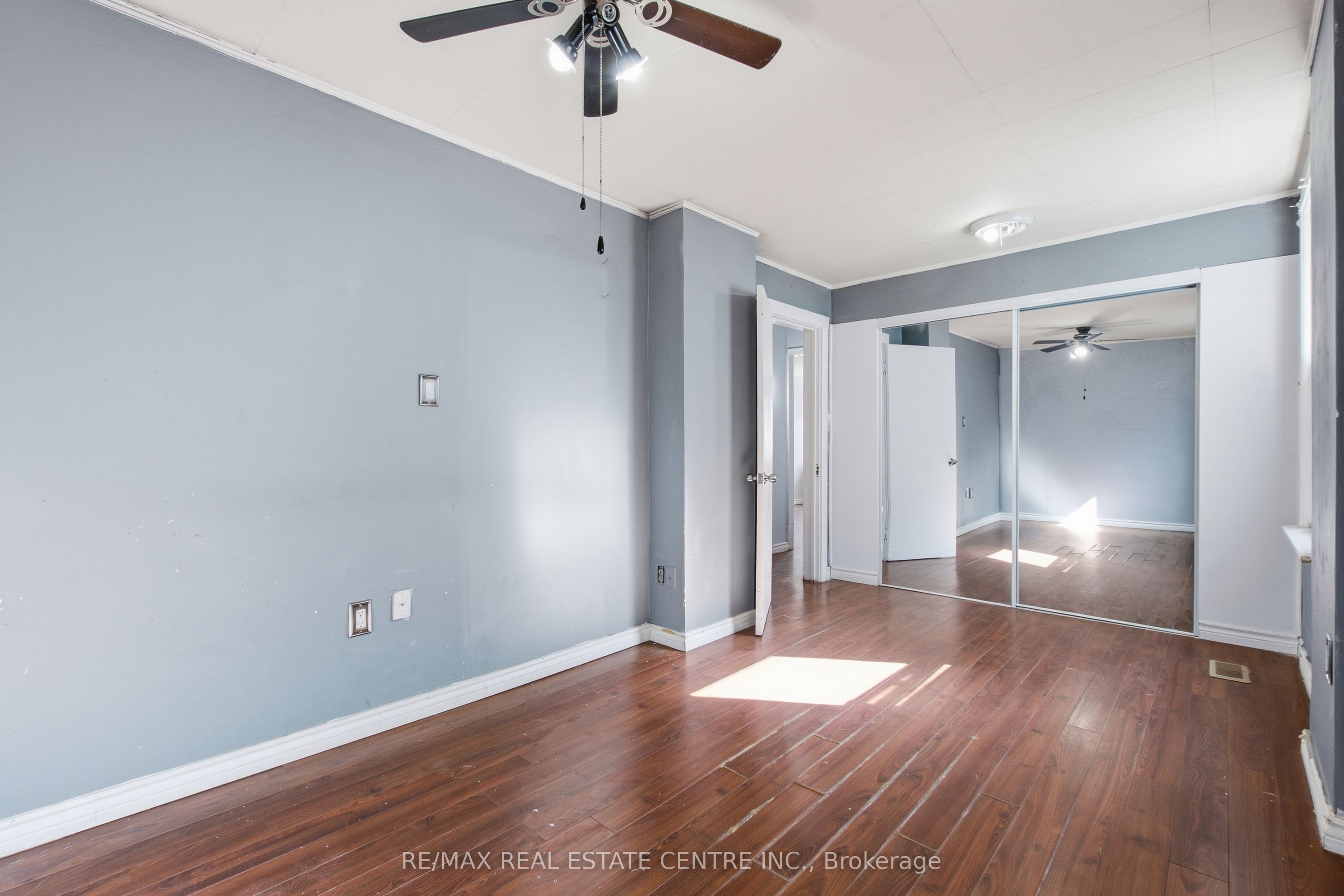 295 Strathearn Avenue Property Photo 13