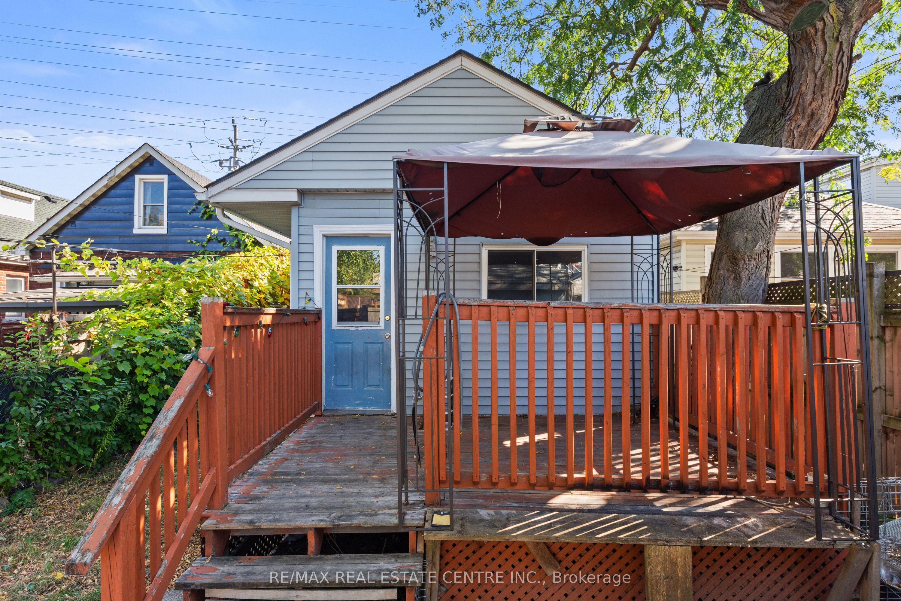 295 Strathearn Avenue Property Photo 23