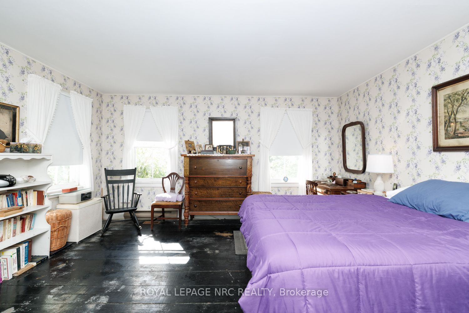292 Johnson Street S Property Photo 13