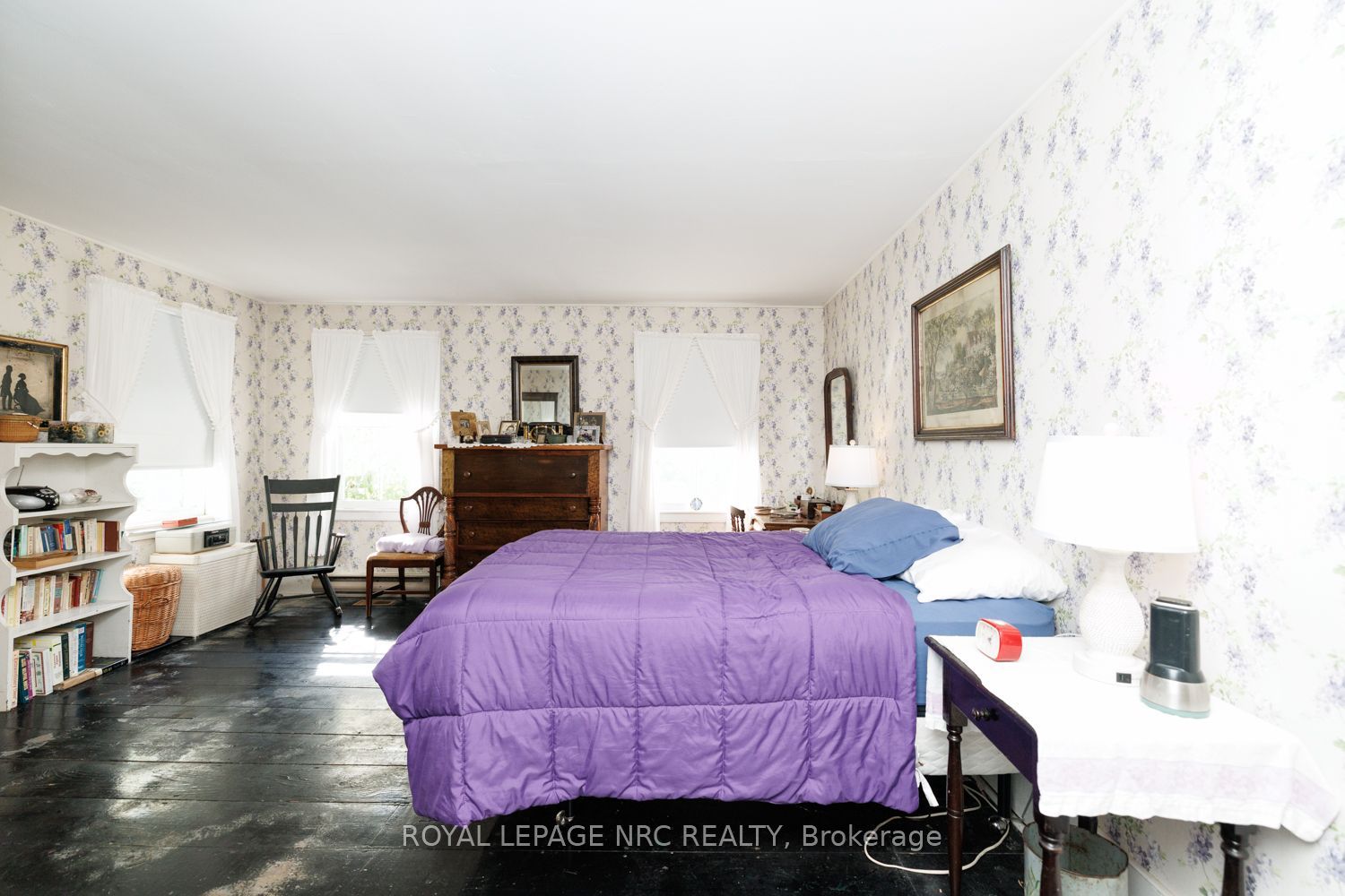 292 Johnson Street S Property Photo 14