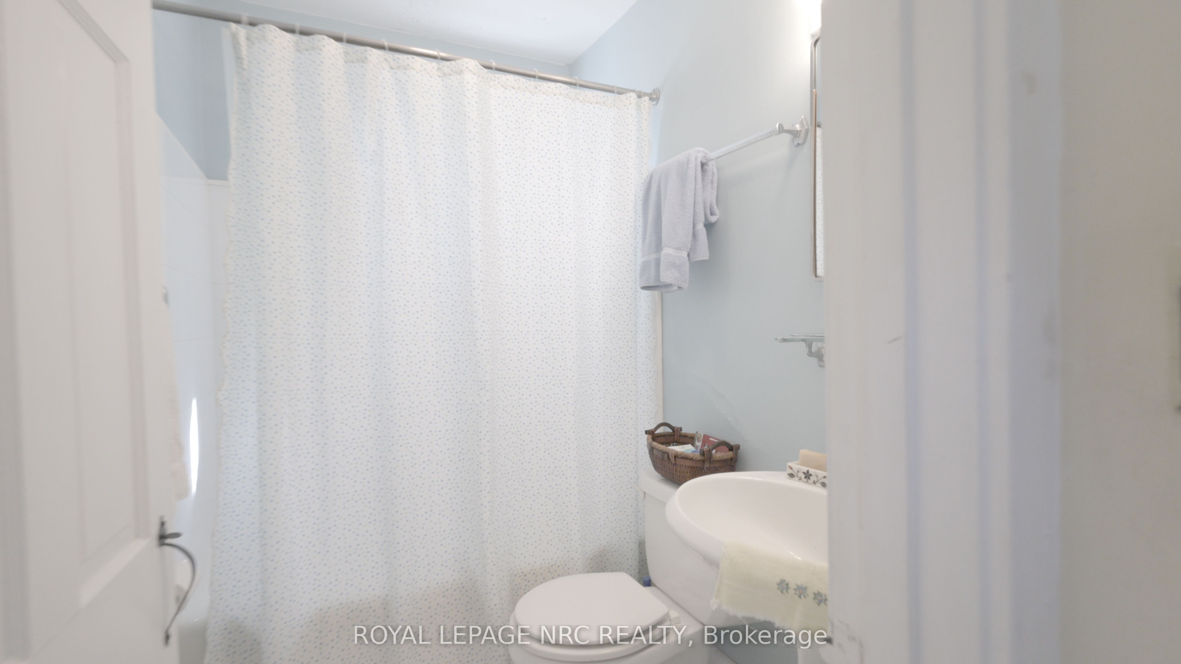 292 Johnson Street S Property Photo 19