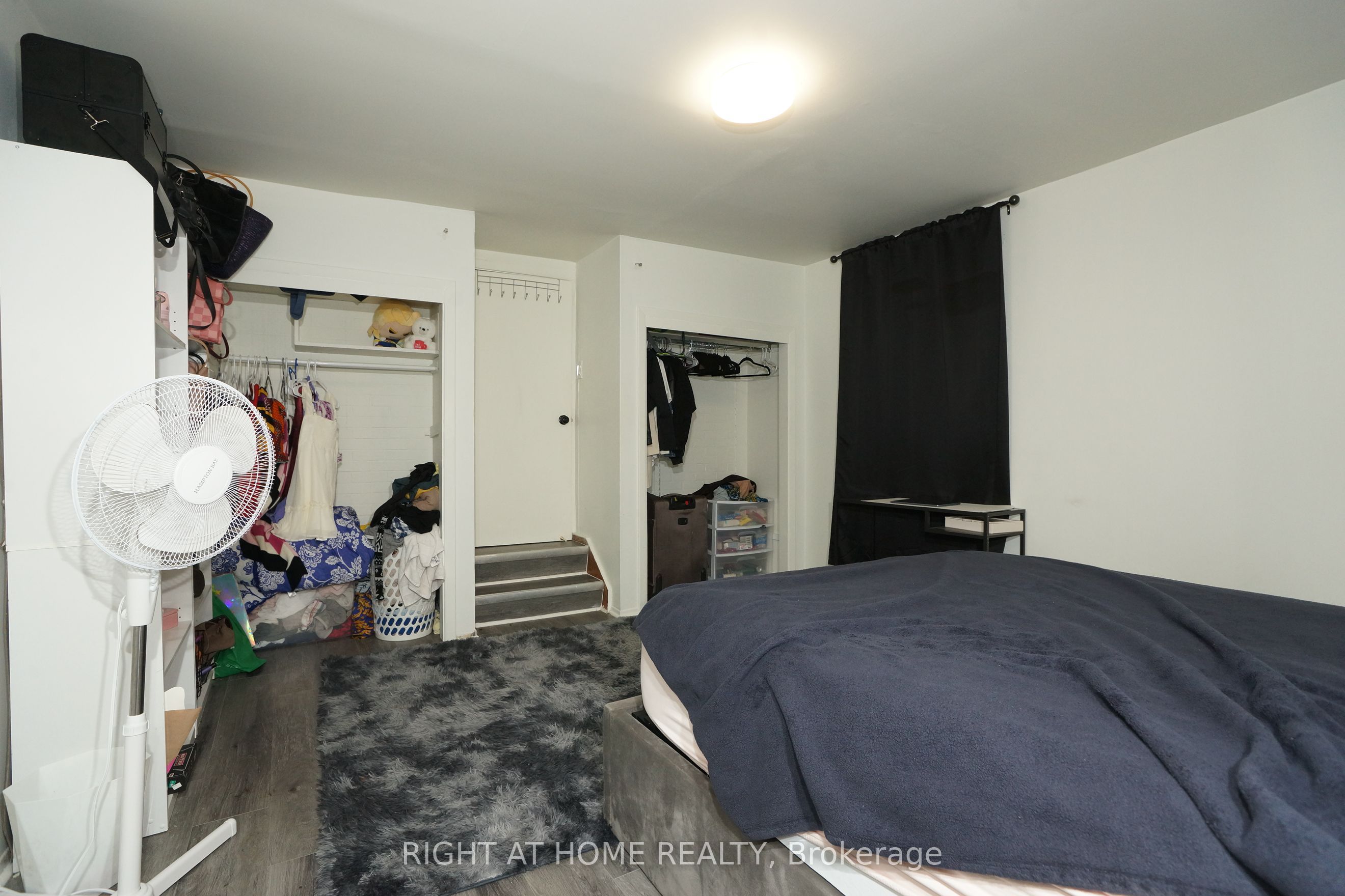59 Saunby Street N Property Photo 38